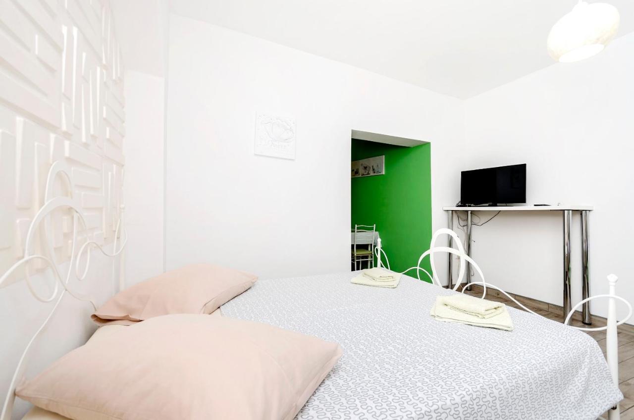 Apartments And Room Take It Easy Tribalj Exterior foto