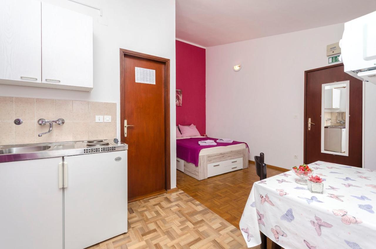 Apartments And Room Take It Easy Tribalj Exterior foto
