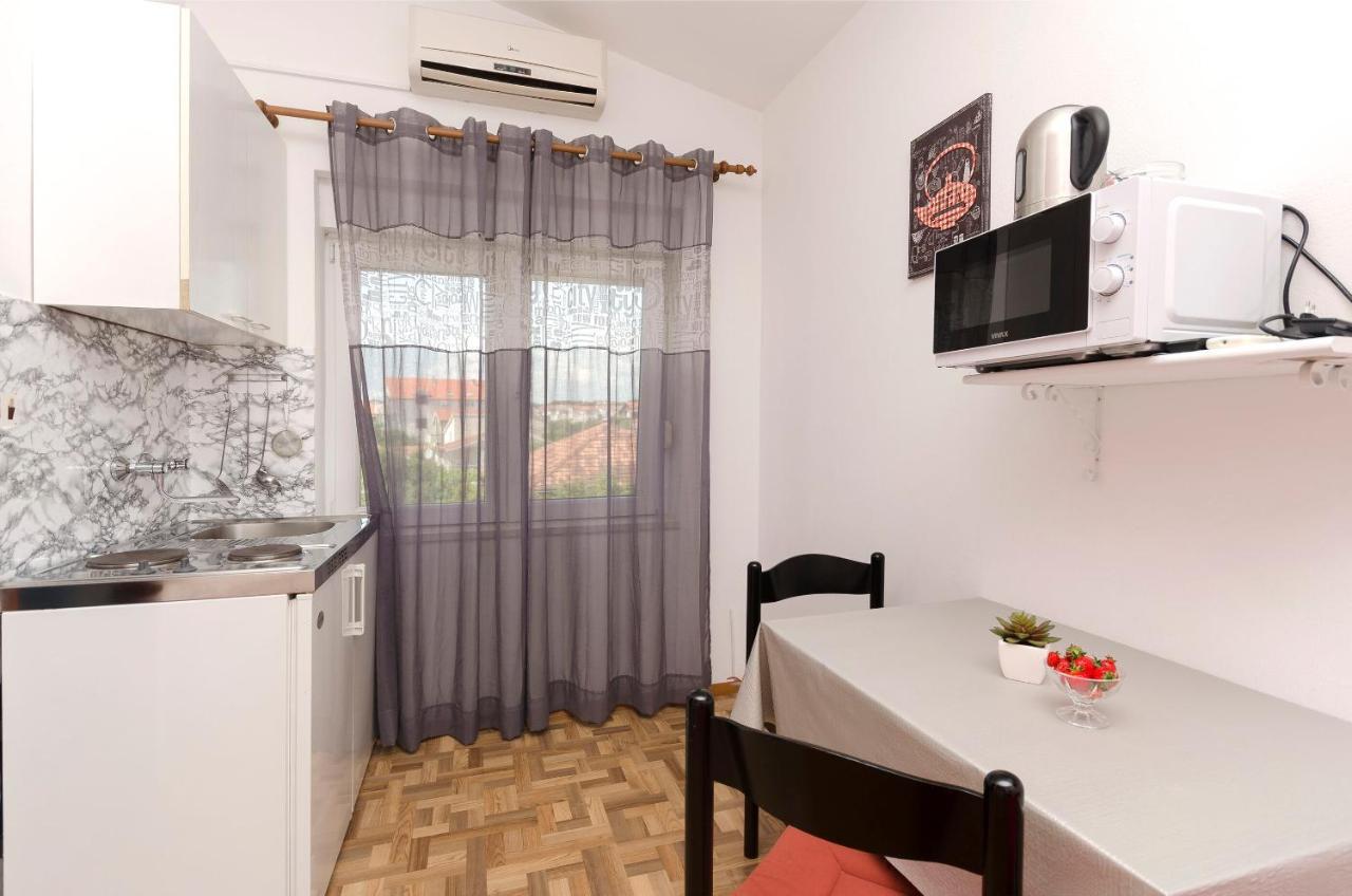 Apartments And Room Take It Easy Tribalj Exterior foto